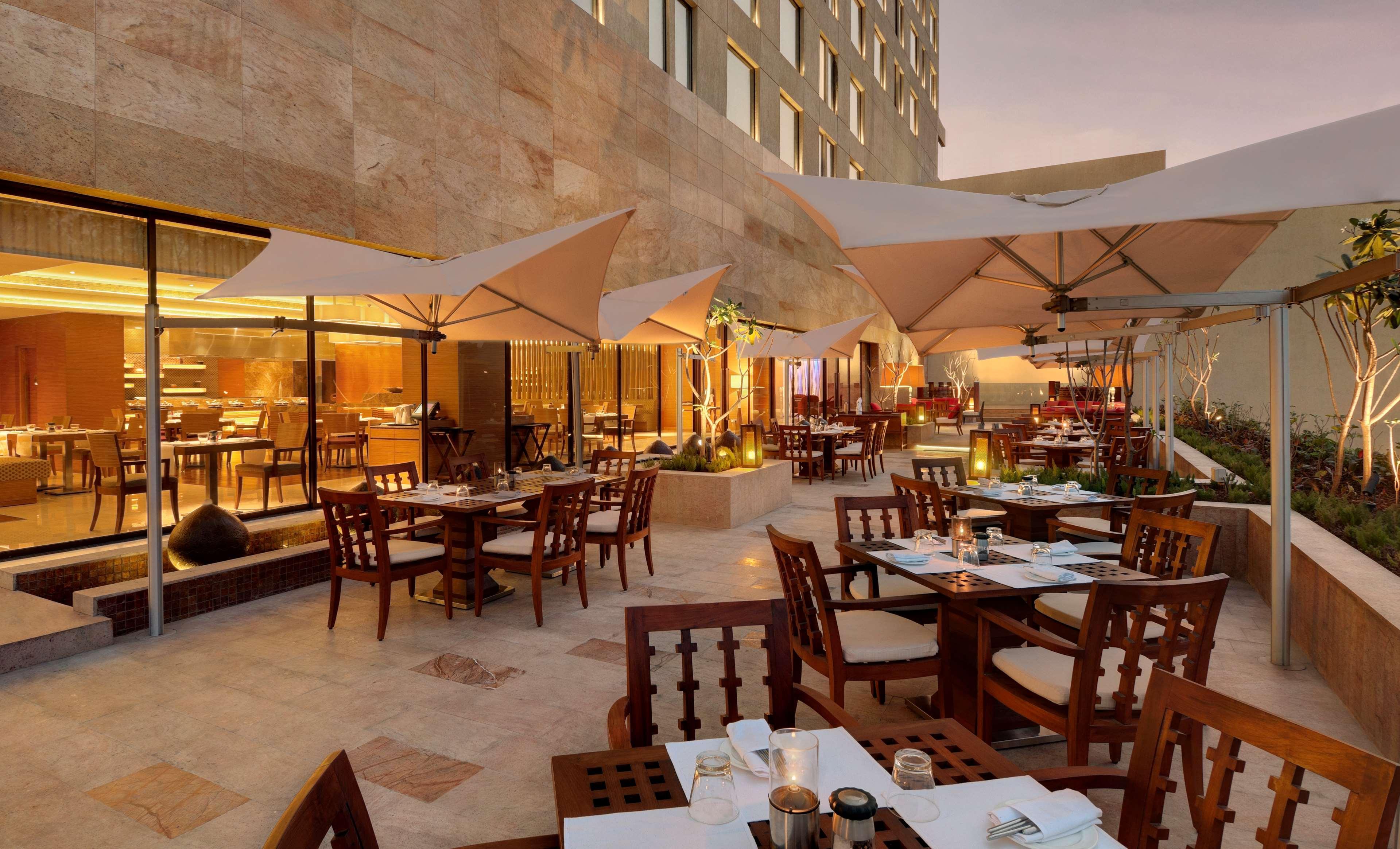 Hyatt Pune Bagian luar foto The Terrace