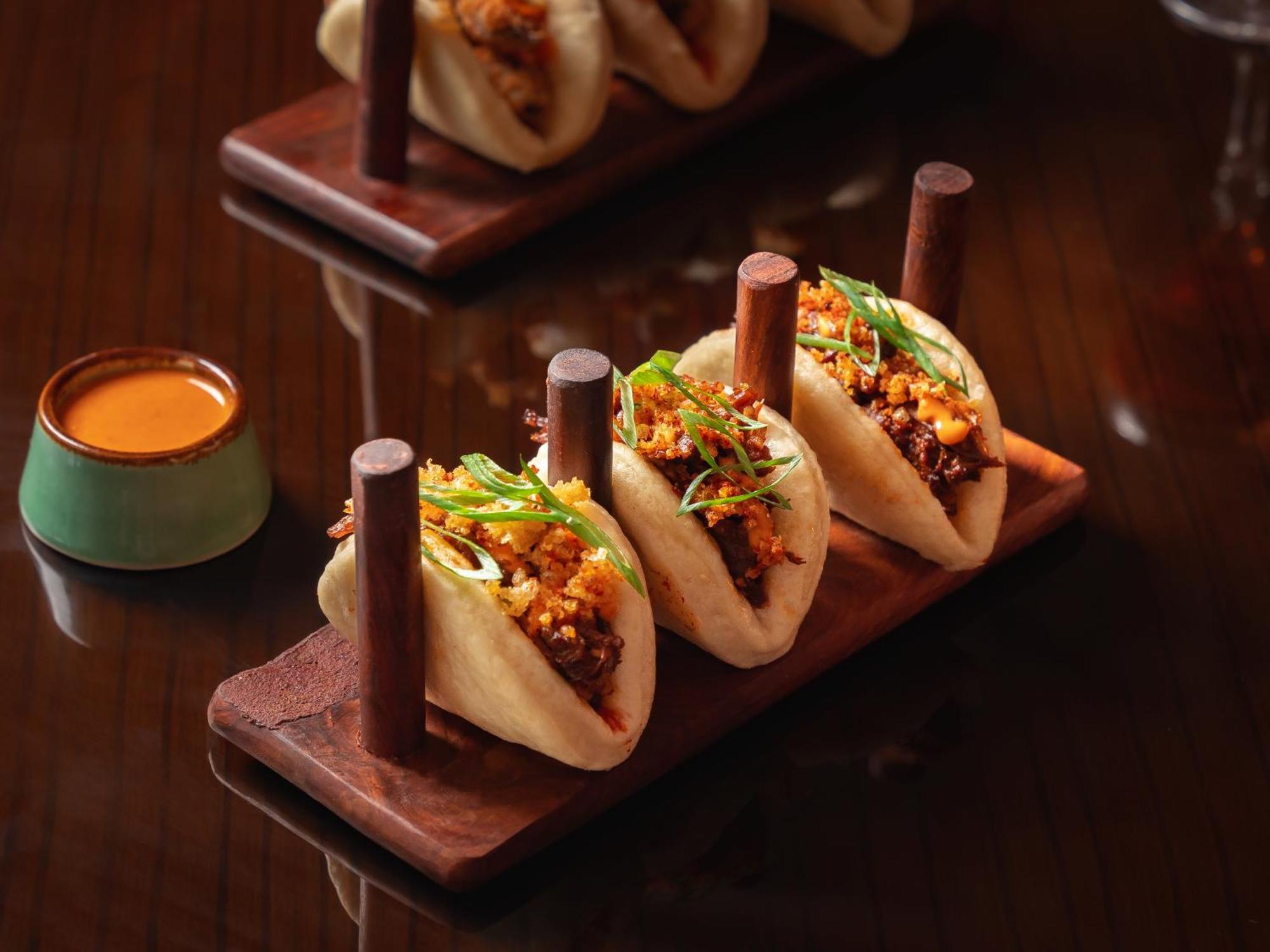 Hyatt Pune Bagian luar foto Bao Buns